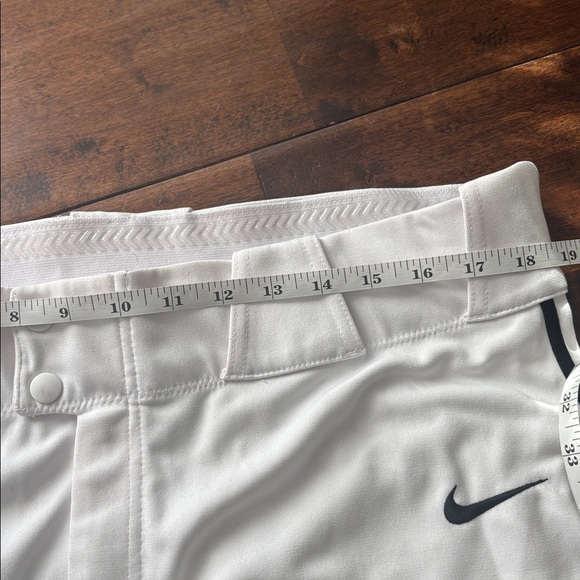 Nike White Men's Pants - Picture 4 of 8